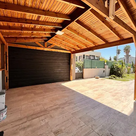 Villa Canyon *